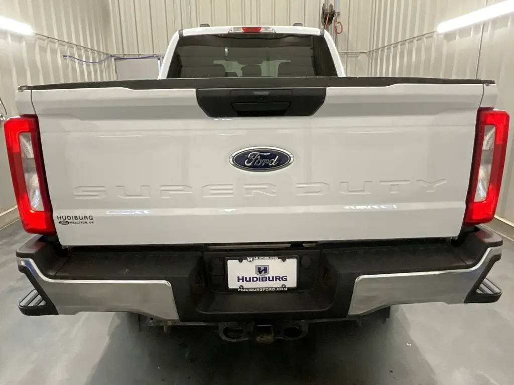 2024 Ford F-250 photo 21