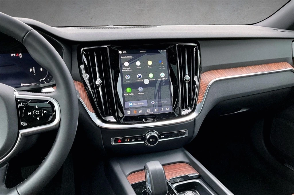 2026 Volvo - image 6