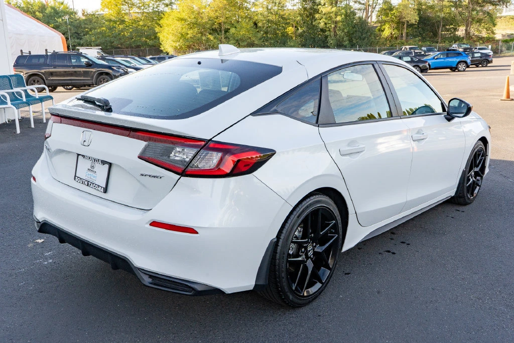 2024 Honda Civic Hatchback Sport - Photo 14