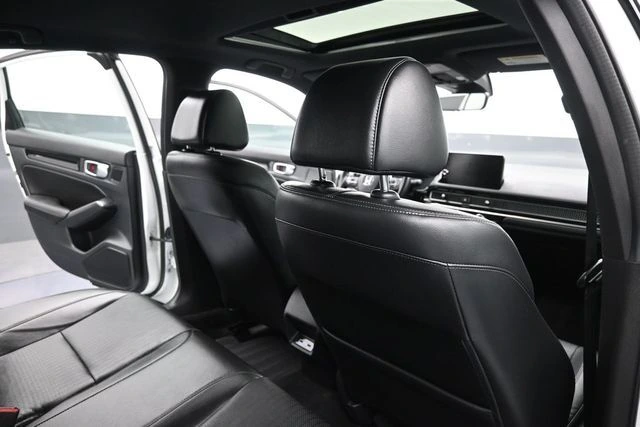 2024 Honda Civic Hatchback Sport Touring - Photo 24