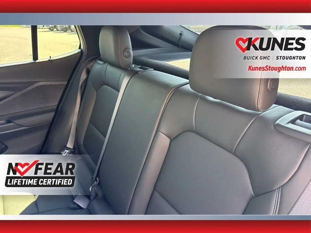 2024 Buick Envista ST photo 25