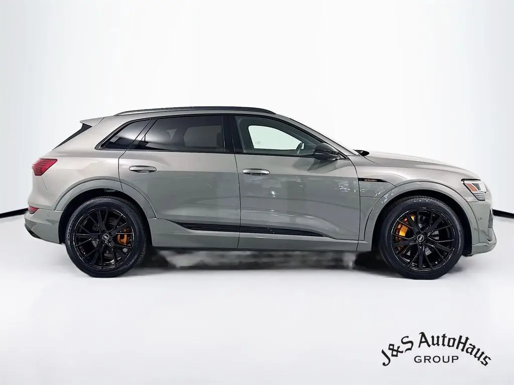 2022 Audi e-tron Chronos Edition photo 6