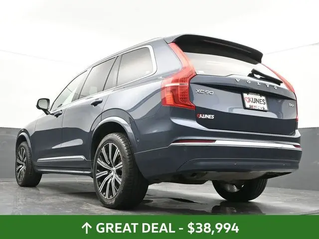 2023 Volvo XC90 Plus photo 33