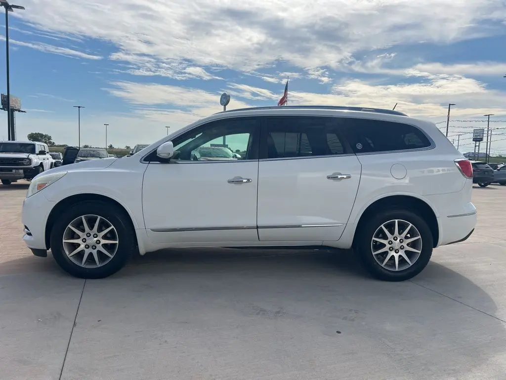 2016 Buick Enclave Leather photo 2