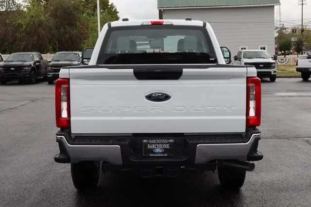 2026 Ford F-250 photo 16