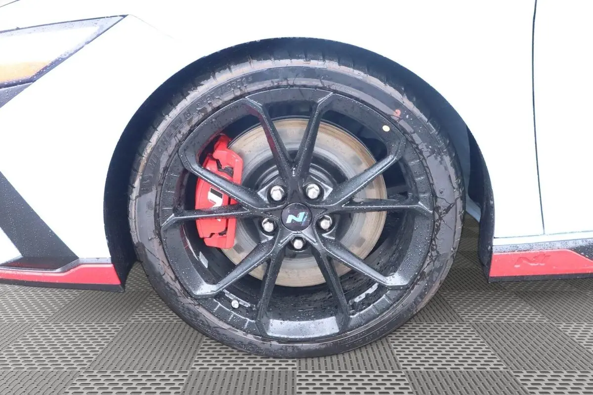 2026 Hyundai Elantra N Base photo 4