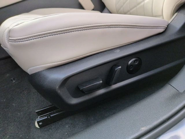 2026 Nissan Sentra SL - Photo 14
