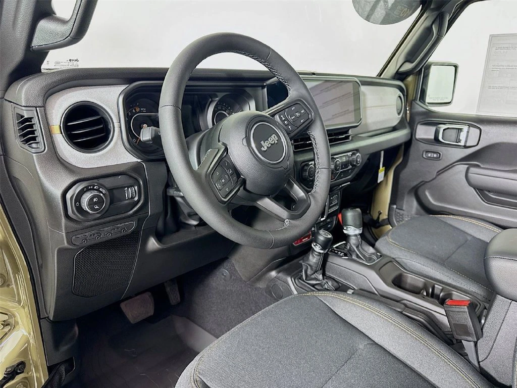 2025 Jeep Gladiator Willys - Photo 9