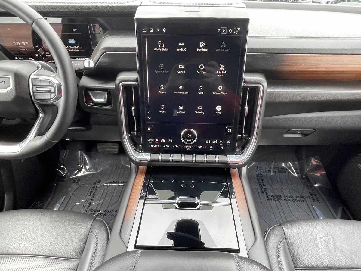 2025 GMC Yukon XL Denali - Photo 35