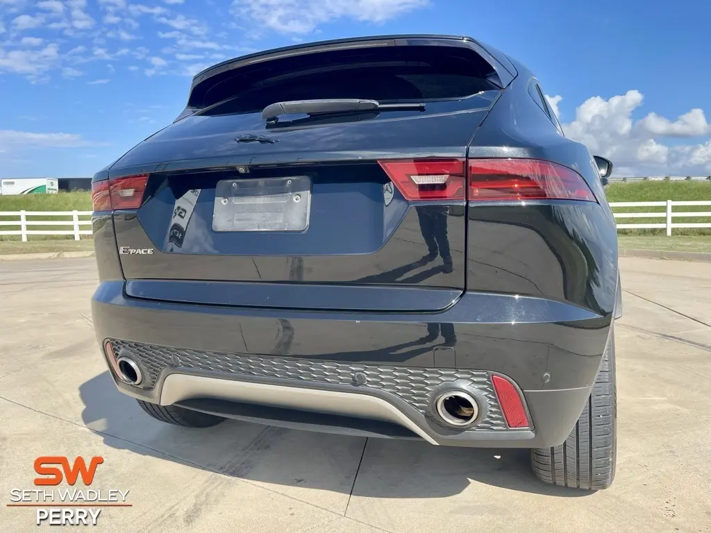 2020 Jaguar E-PACE SE photo 4