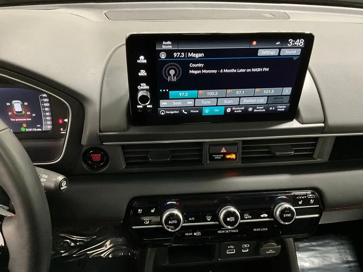 2025 Honda Pilot Black Edition photo 3