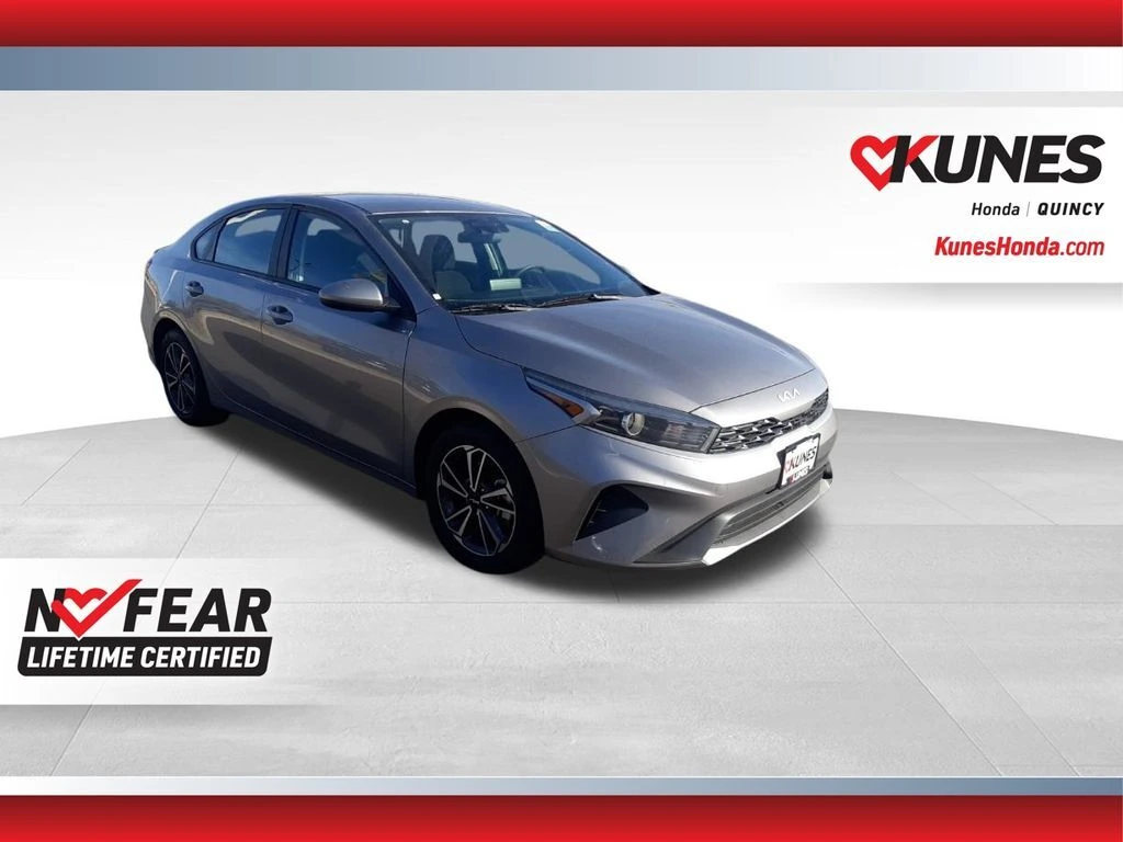 2023 Kia Forte LXS's photo