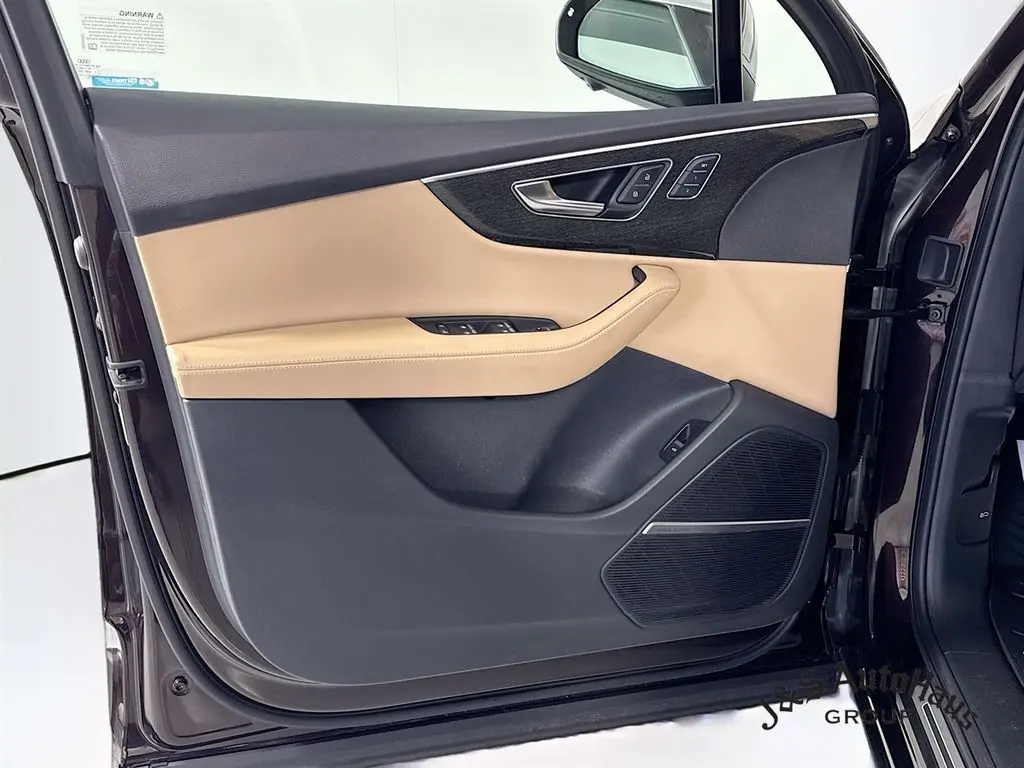 2022 Audi Q7 55 Premium Plus photo 18