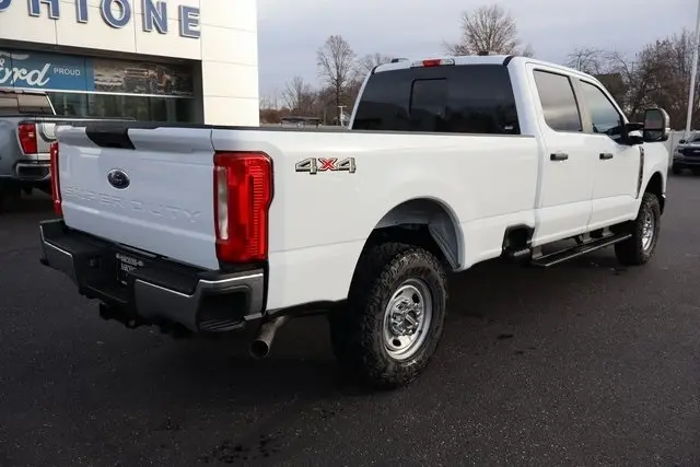 2026 Ford F-250 photo 3