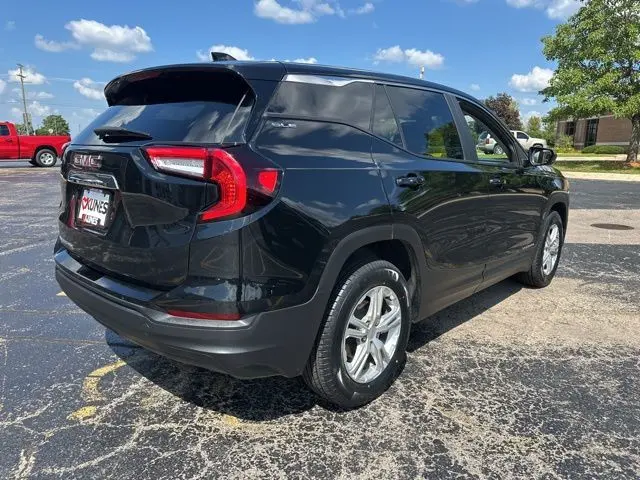 2024 Gmc Terrain SLE photo 3