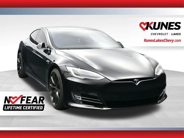 2019 Tesla Model S Performance's photo