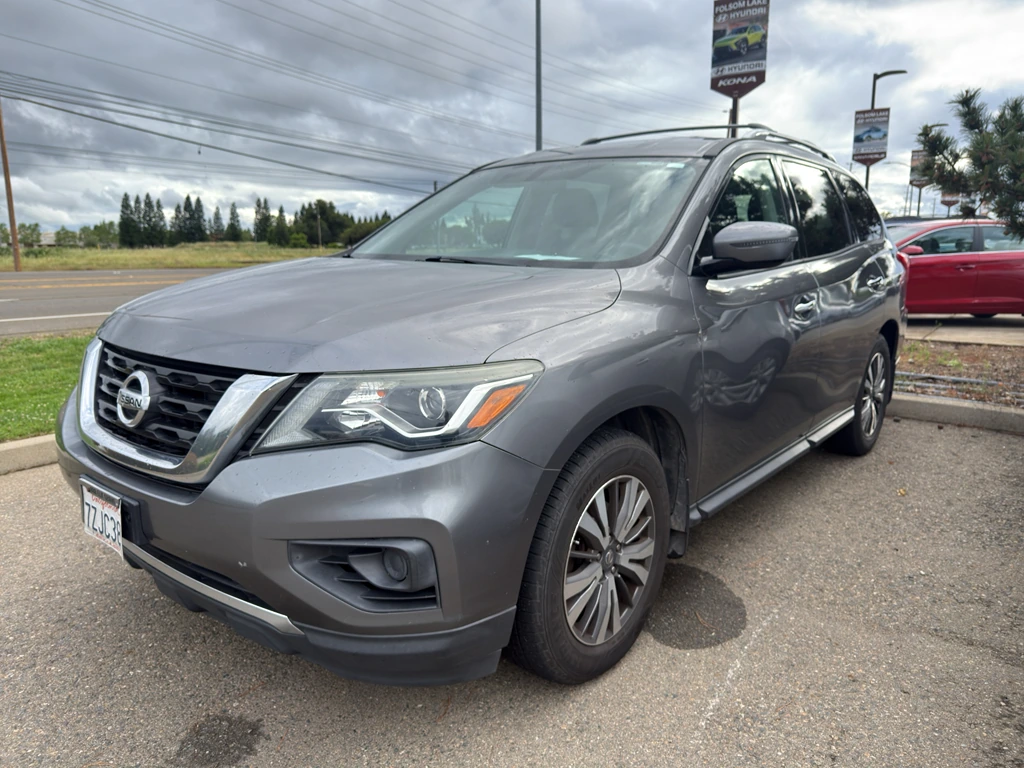 2017 Nissan Pathfinder S
