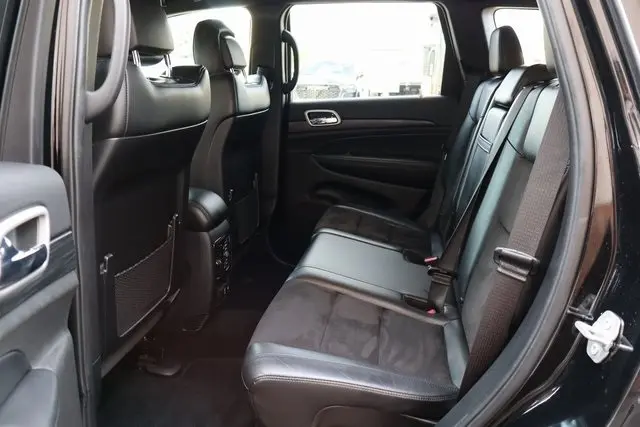 2020 Jeep Grand Cherokee Altitude photo 30