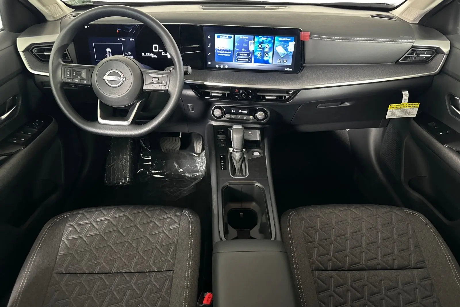 2026 Nissan Kicks SV photo 8