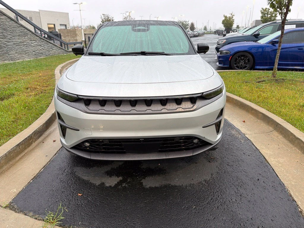 Used 2025 Jeep Wagoneer S Launch Edition with VIN 3C4RJNAK7ST563845 for sale in Kansas City