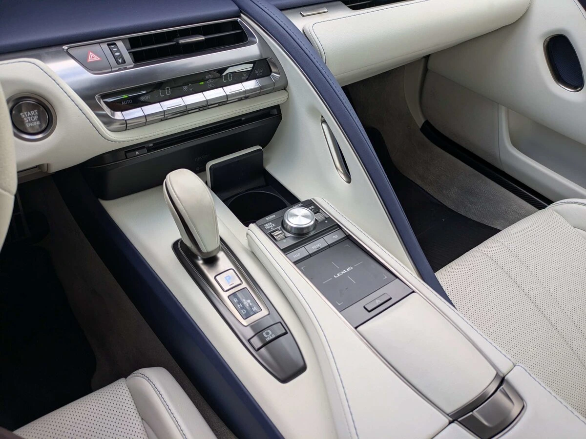 2021 Lexus LC 500 - Photo 19