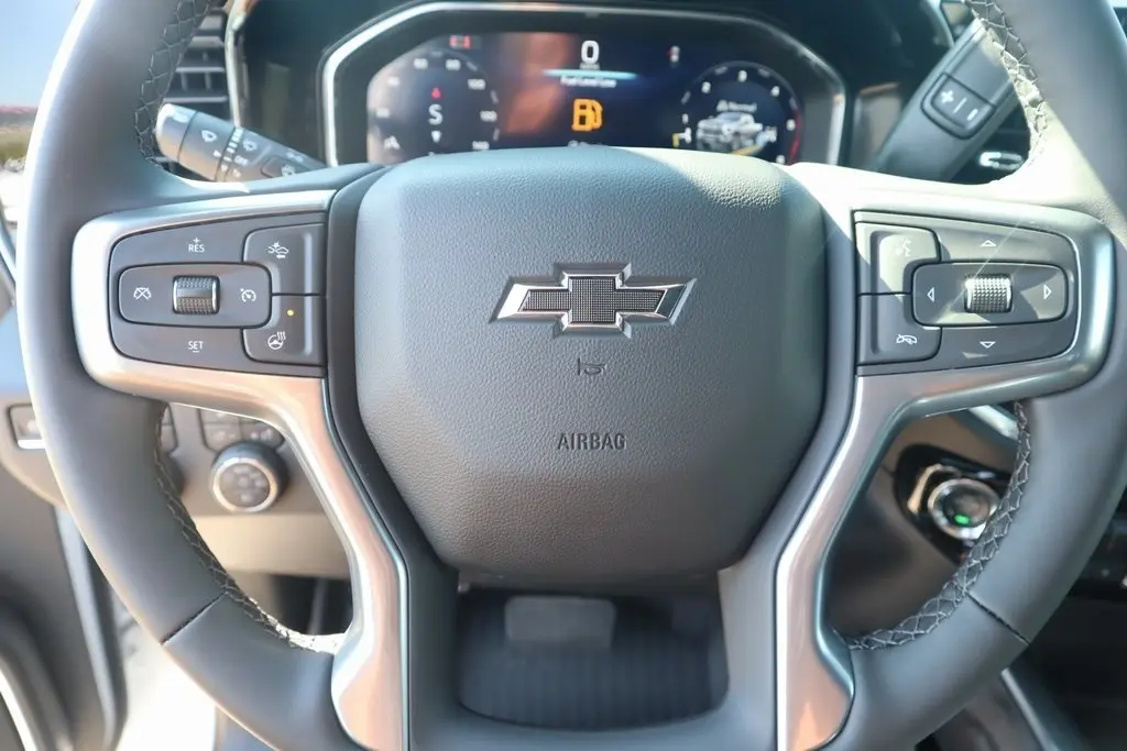 2026 Chevrolet Silverado 2500HD LTZ photo 3