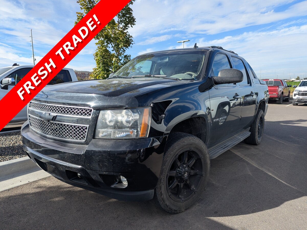 2013 Chevrolet Avalanche 4WD Crew Cab LT