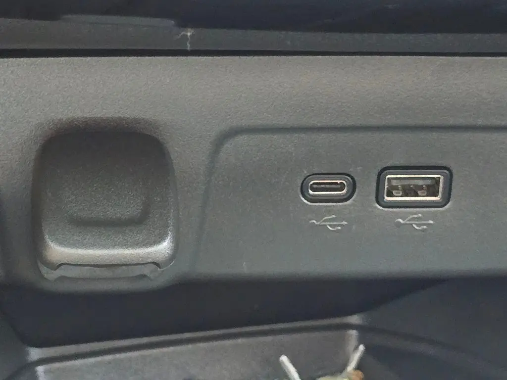 2024 Chevrolet Trax photo 24