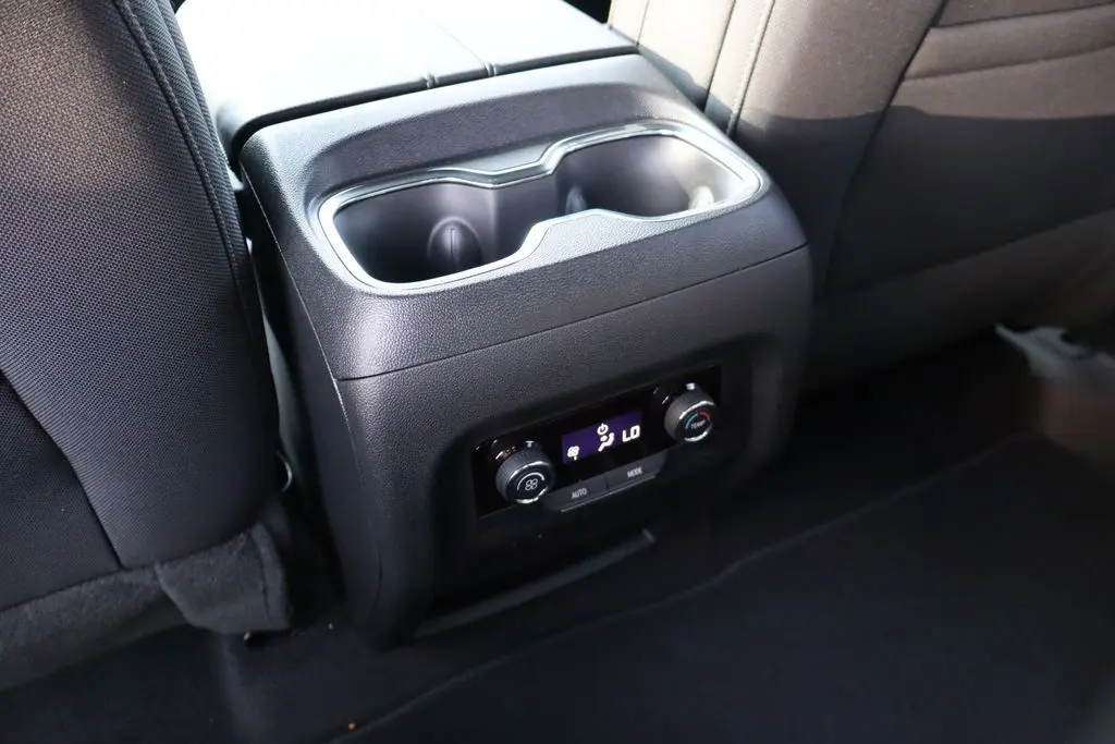 2026 Chevrolet Traverse 1LT photo 36