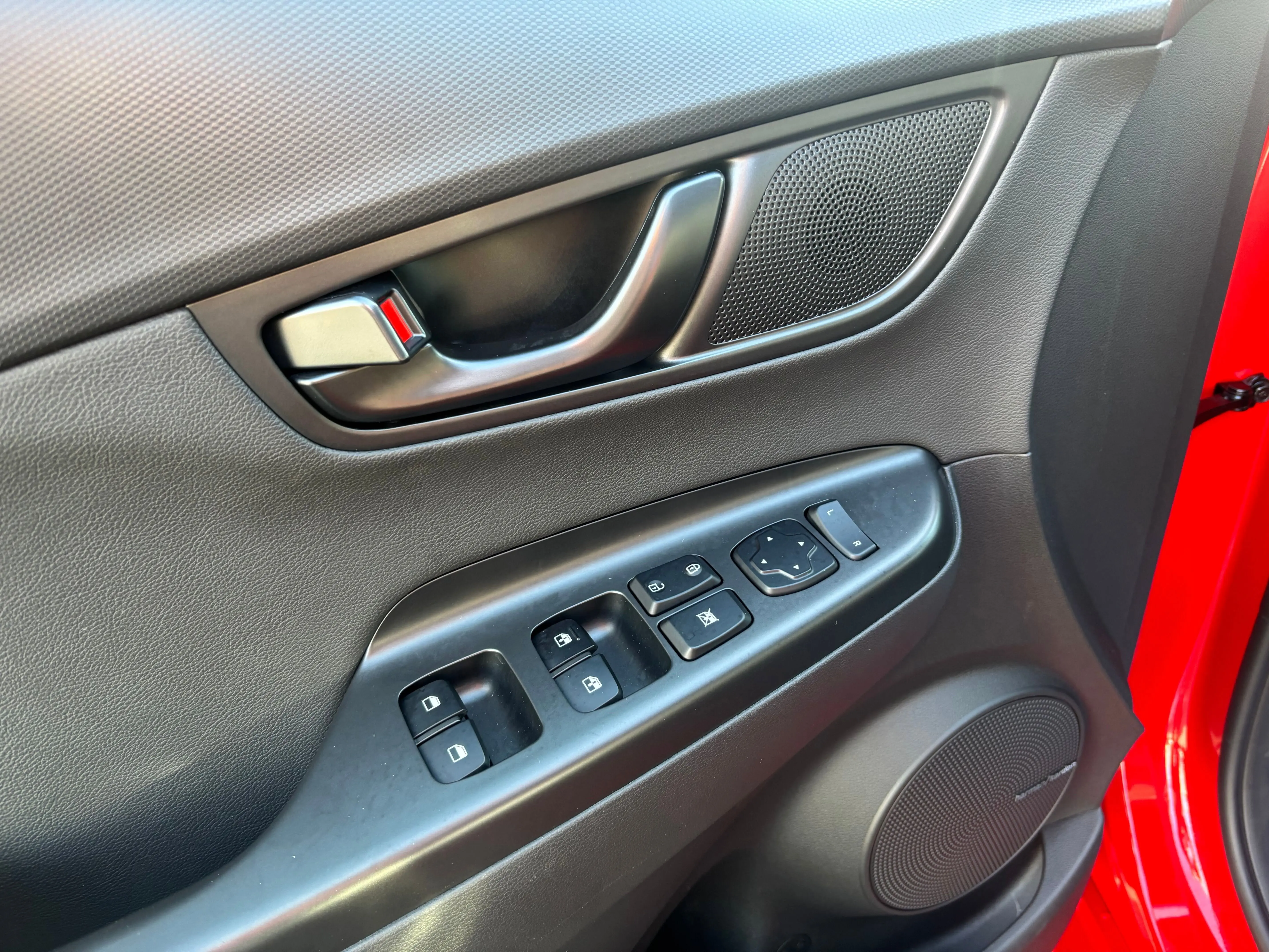 2023 Hyundai Kona N photo 8