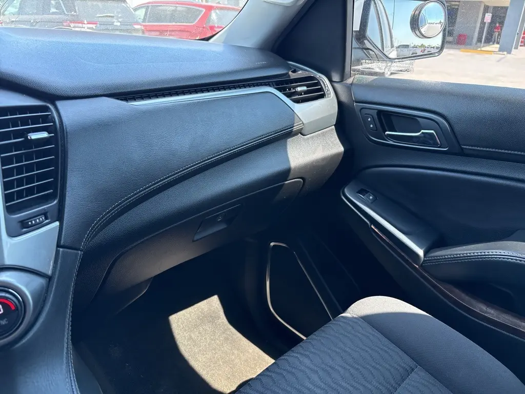 2018 Chevrolet Tahoe LS photo 16