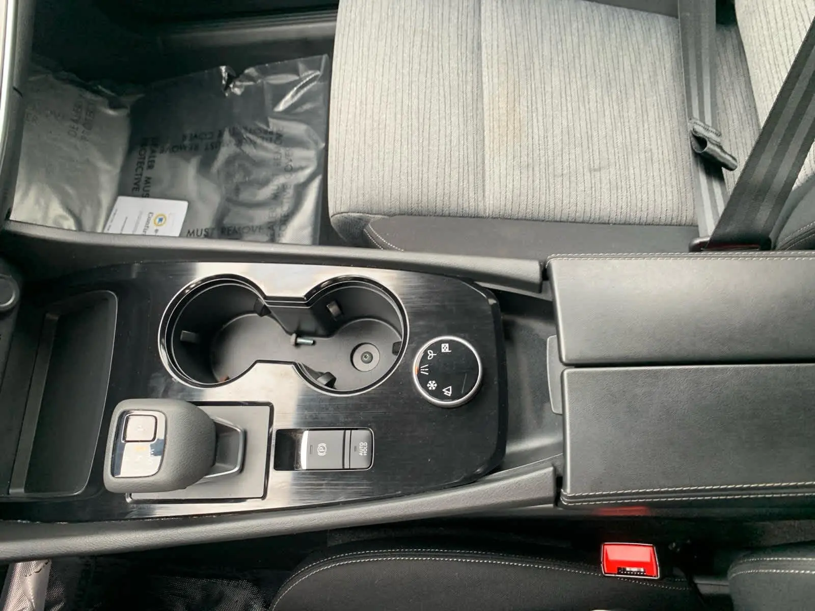 2021 Nissan Rogue SV photo 22