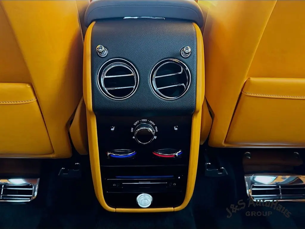 2022 Rolls Royce Cullinan RR31 photo 39