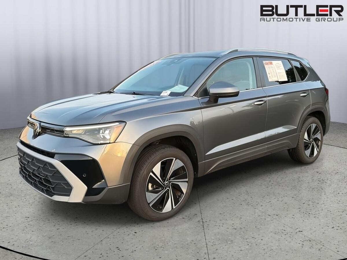 2025 Volkswagen Taos SE