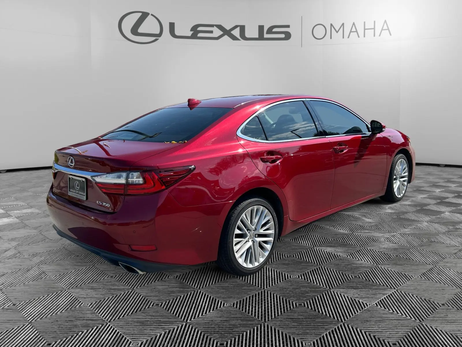 2016 Lexus ES 350 photo 3