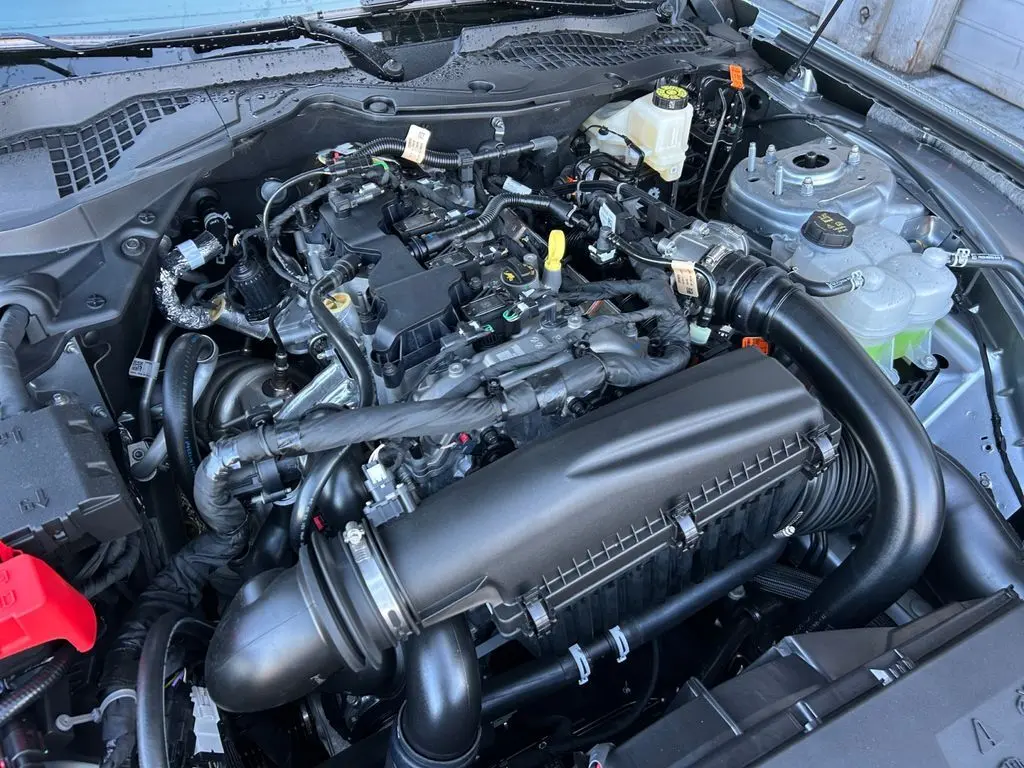 2025 Ford Mustang EcoBoost Premium photo 28