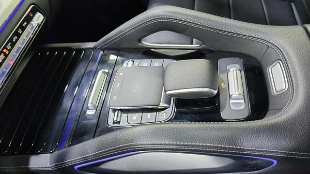2026 Mercedes-Benz GLS 21