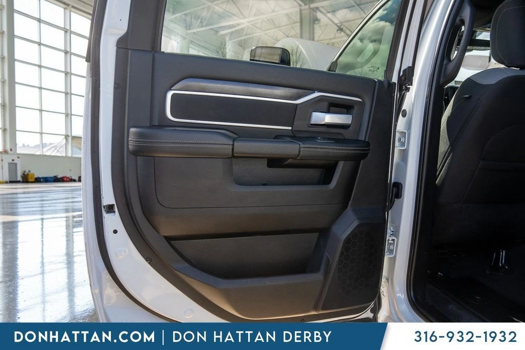 2024 RAM Ram 3500 Pickup Big Horn - Photo 23