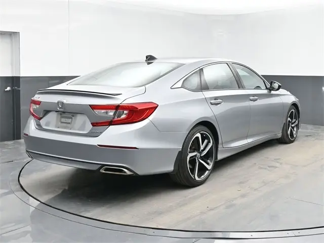 2022 Honda Accord Sport photo 8