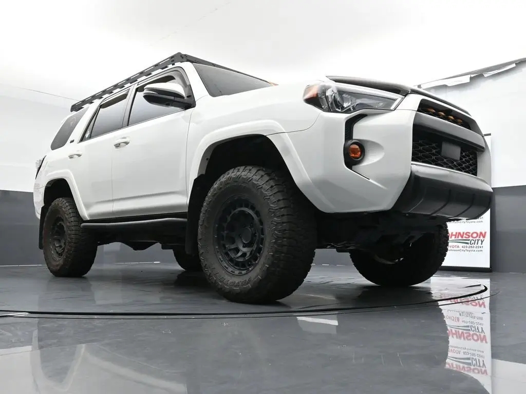 2021 Toyota 4Runner SR5 Premium 4WD photo 18