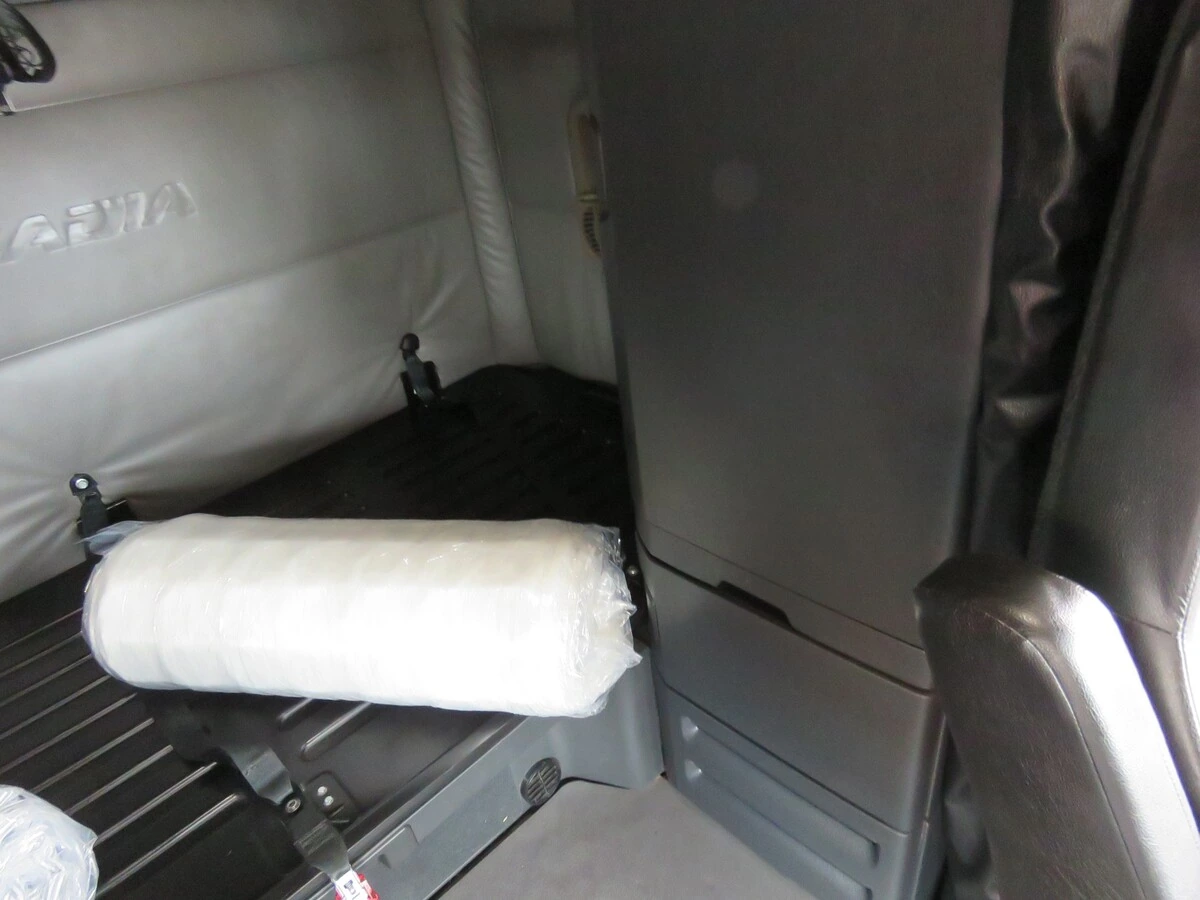 2022 Freightliner Cascadia - image 15