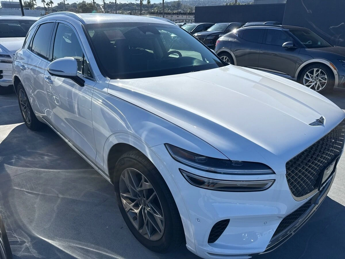 2022 GENESIS GV70 Standard's photo
