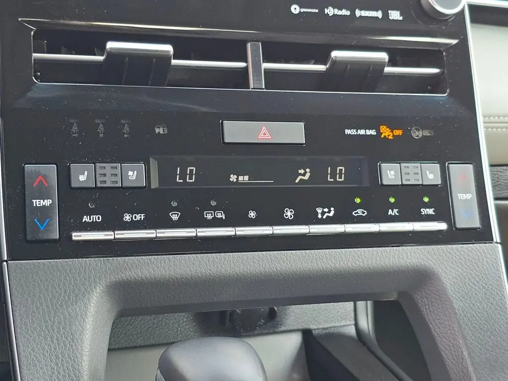 2021 Toyota Avalon Hybrid Limited photo 7