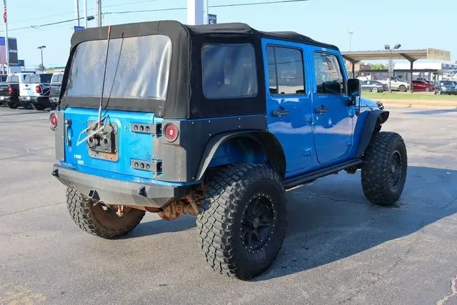 2016 Jeep Wrangler Unlimited High Tide photo 3