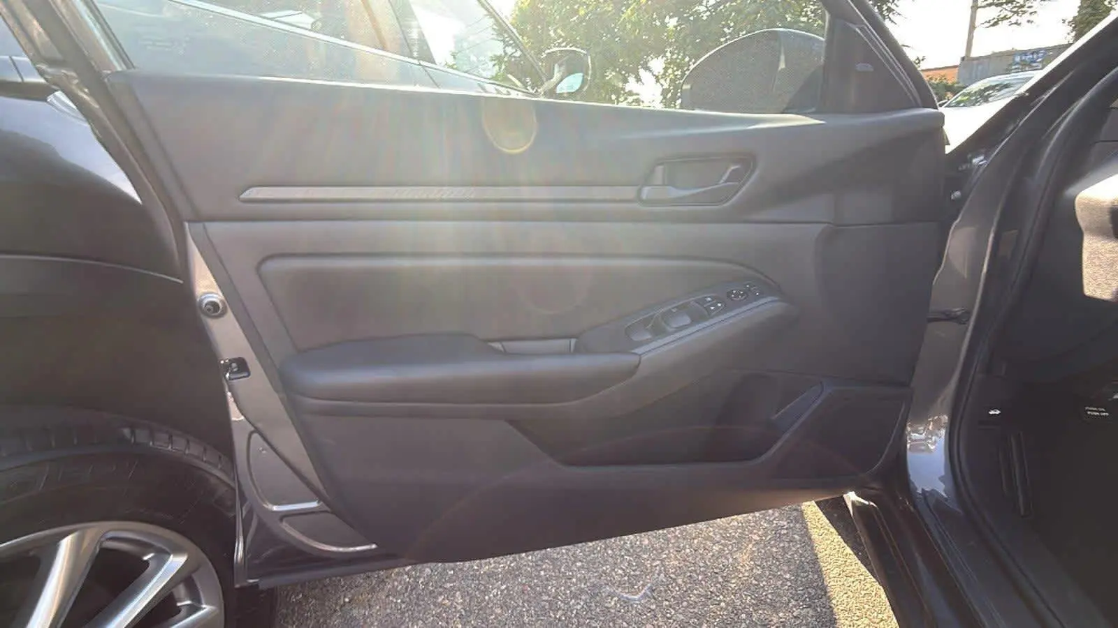 2025 Nissan Altima S photo 8