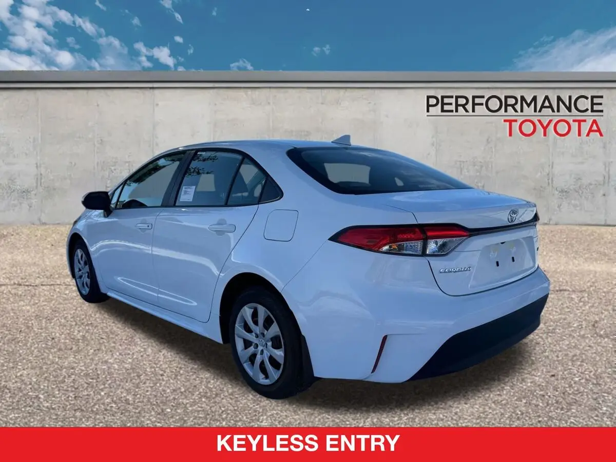 2026 Toyota Corolla LE photo 3