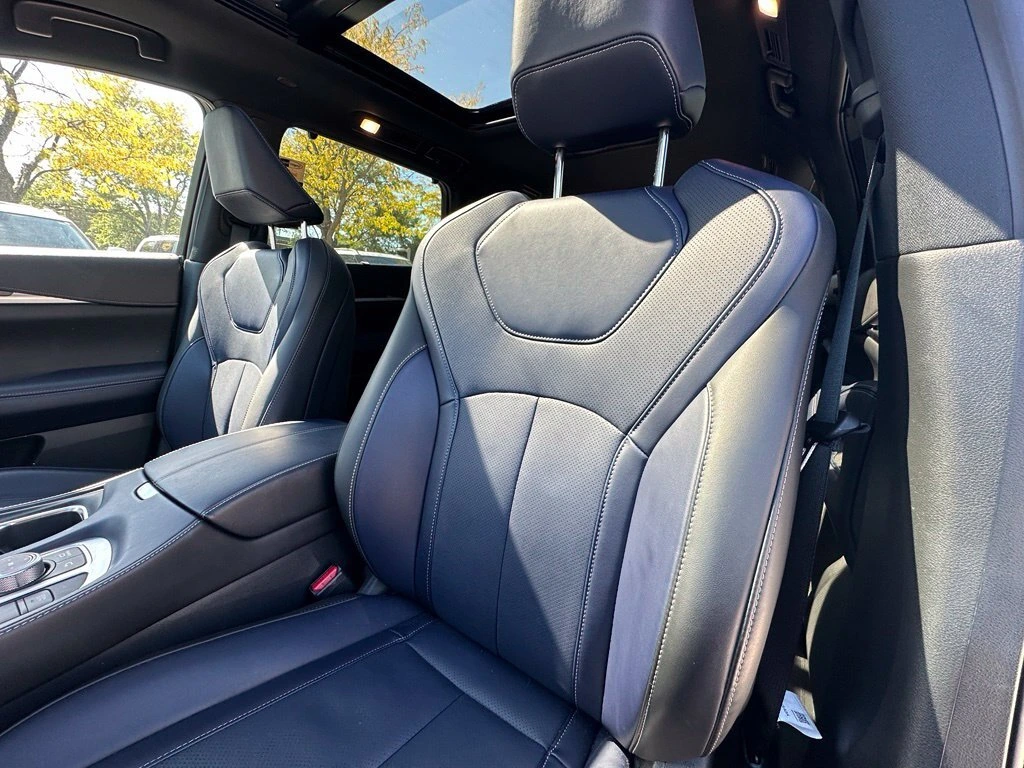 2026 INFINITI QX60 Sport - Photo 14