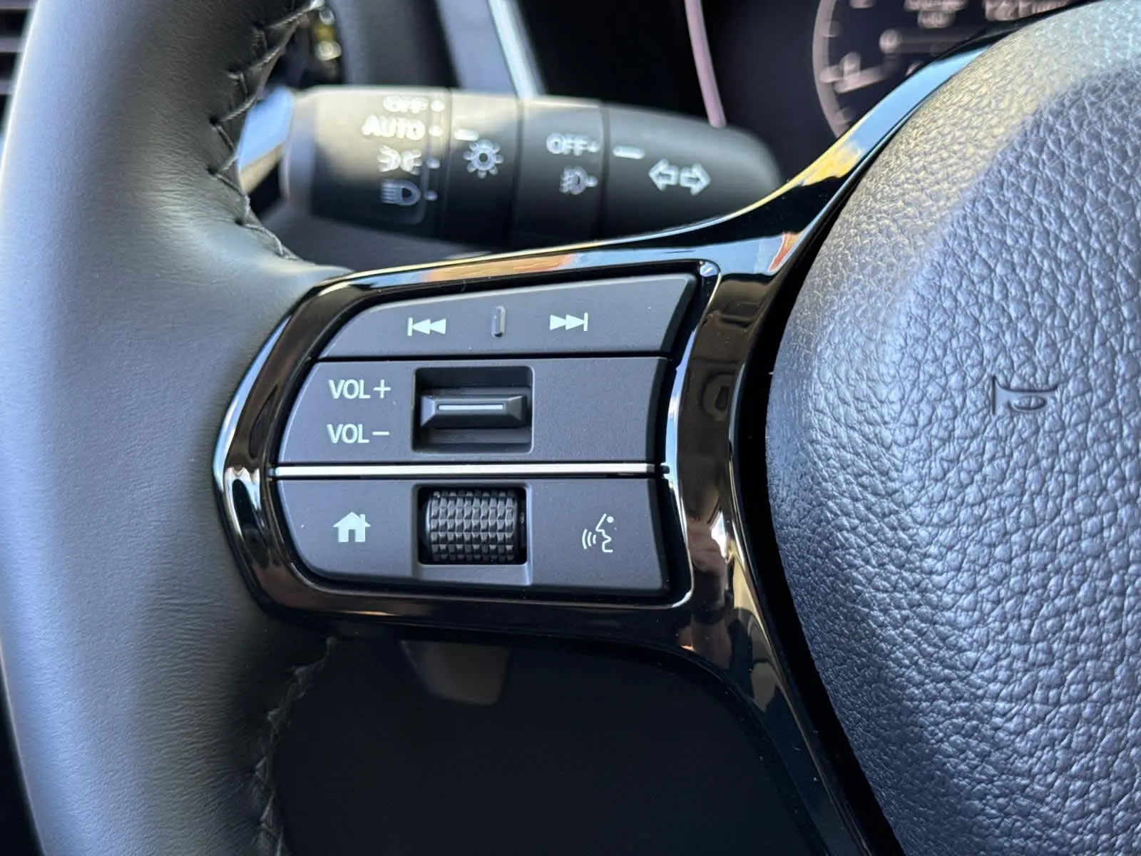 2025 Honda Pilot Touring photo 20