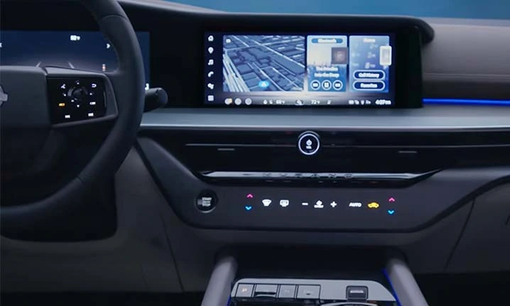 TECHNOLOGY: DIGITAL DASHBOARD, BOSE PREMIUM AUDIO & MORE