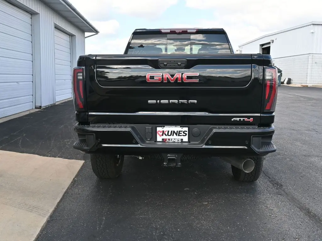 2025 Gmc Sierra HD AT4 photo 5